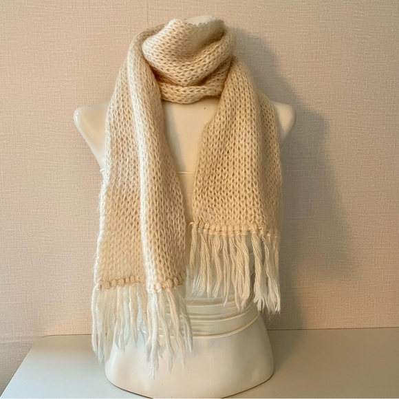 Aris Vintage Long Cream Knit Scarf with Fringe Ends, GUC - Picture 2 of 9